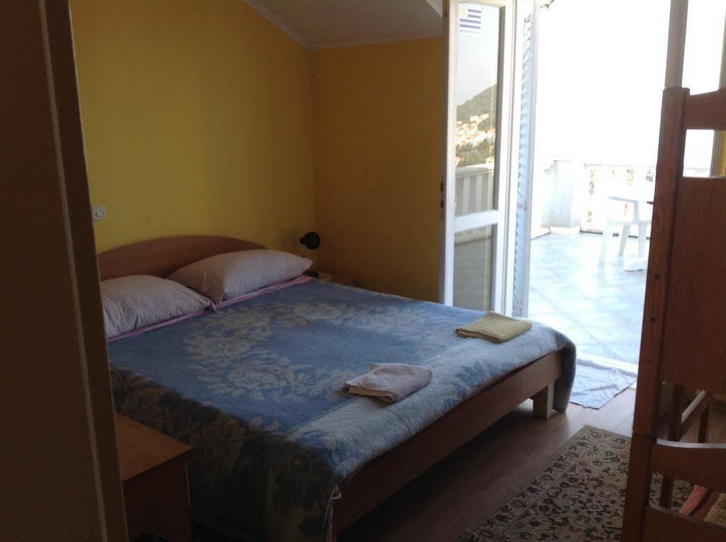 Guest House Banana Dubrovník Exteriér fotografie